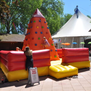 Air Climbing Mountain