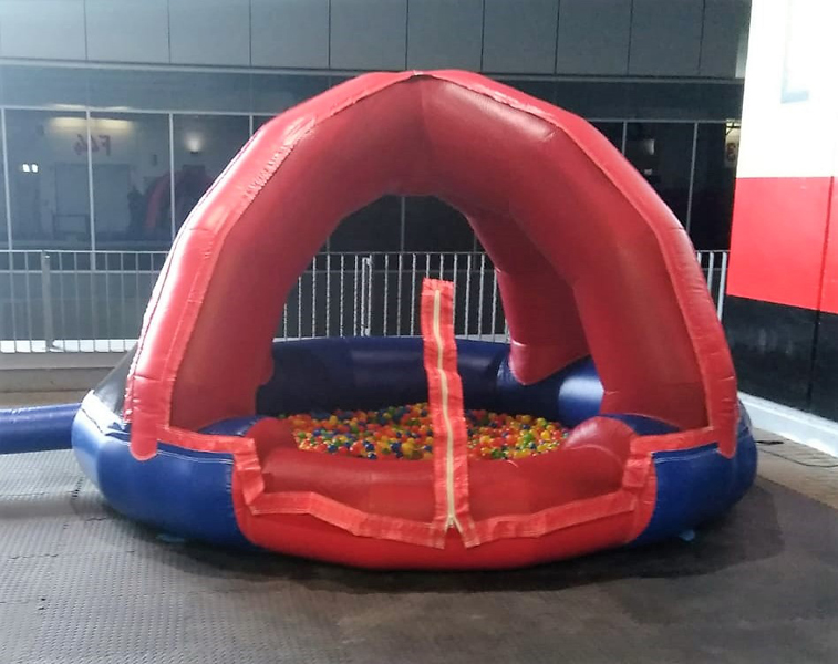 Pool maxi slides