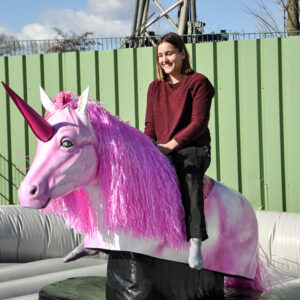 Einhornreiten Rodeo mieten